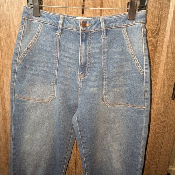 *3 FOR $9* Vanilla Star High Rise Waisted Medium Wash Rinse Mom Jogger Jean Pant - Picture 3 of 5